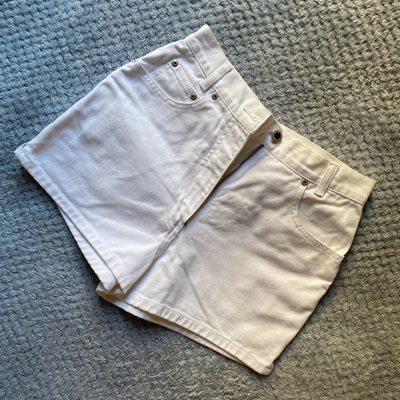 Arizona High-Rise White Denim Shorts - Picture 1 of 8